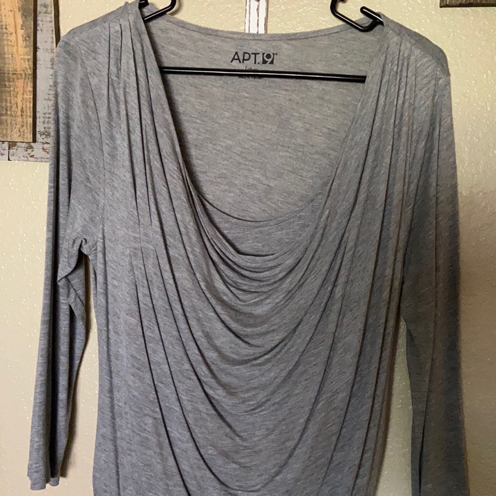 Apt.9 gray mid sleeve scoop top